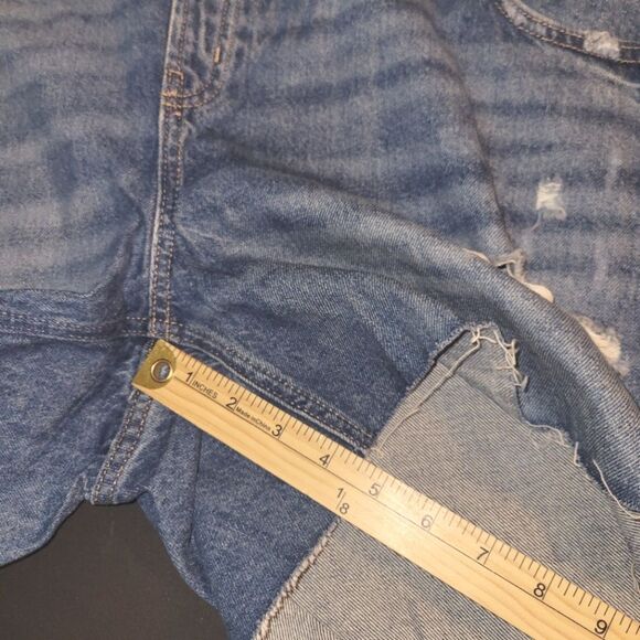 New Old Navy Maternity Low Panel Jean Shorts 18 - Picture 9 of 10